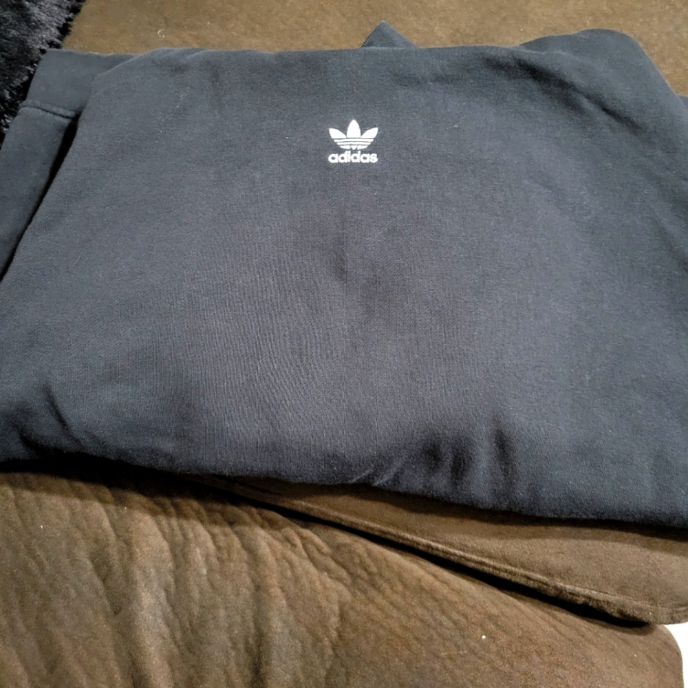 Adidas sweater